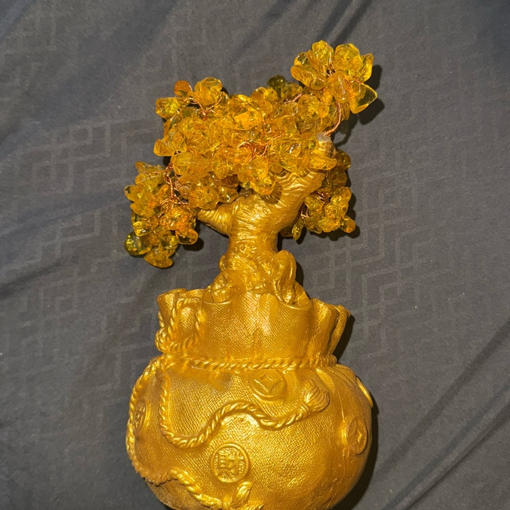 Feng Shui Money Luck Stone Tree Crystal.  Best Gift Yellow
For good luck